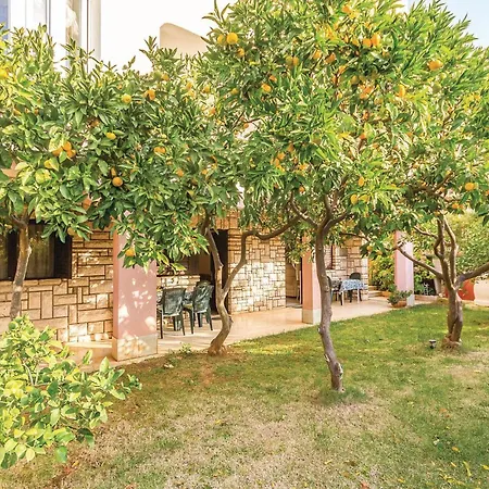 1 Bedroom Amazing In プーラ