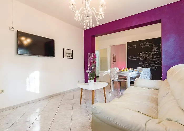 Apartamento 1 Bedroom Lovely In
